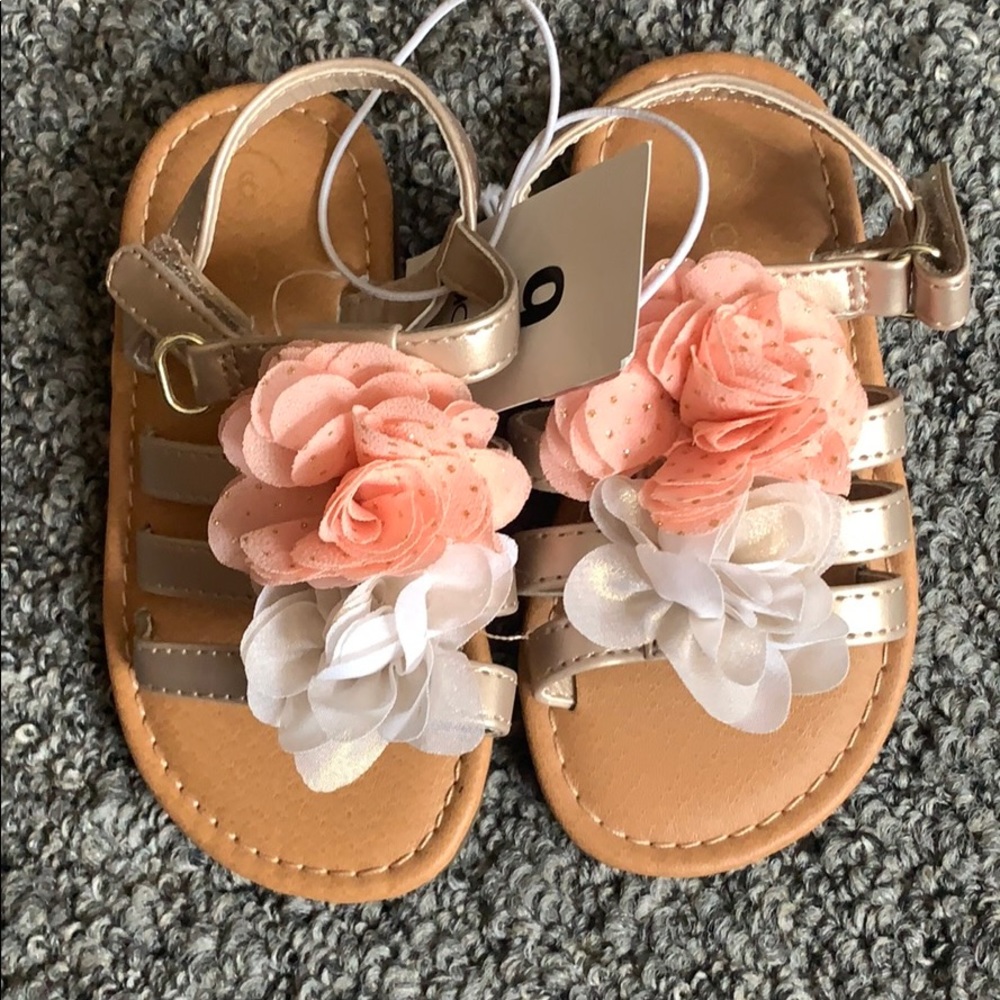 Girls shoes